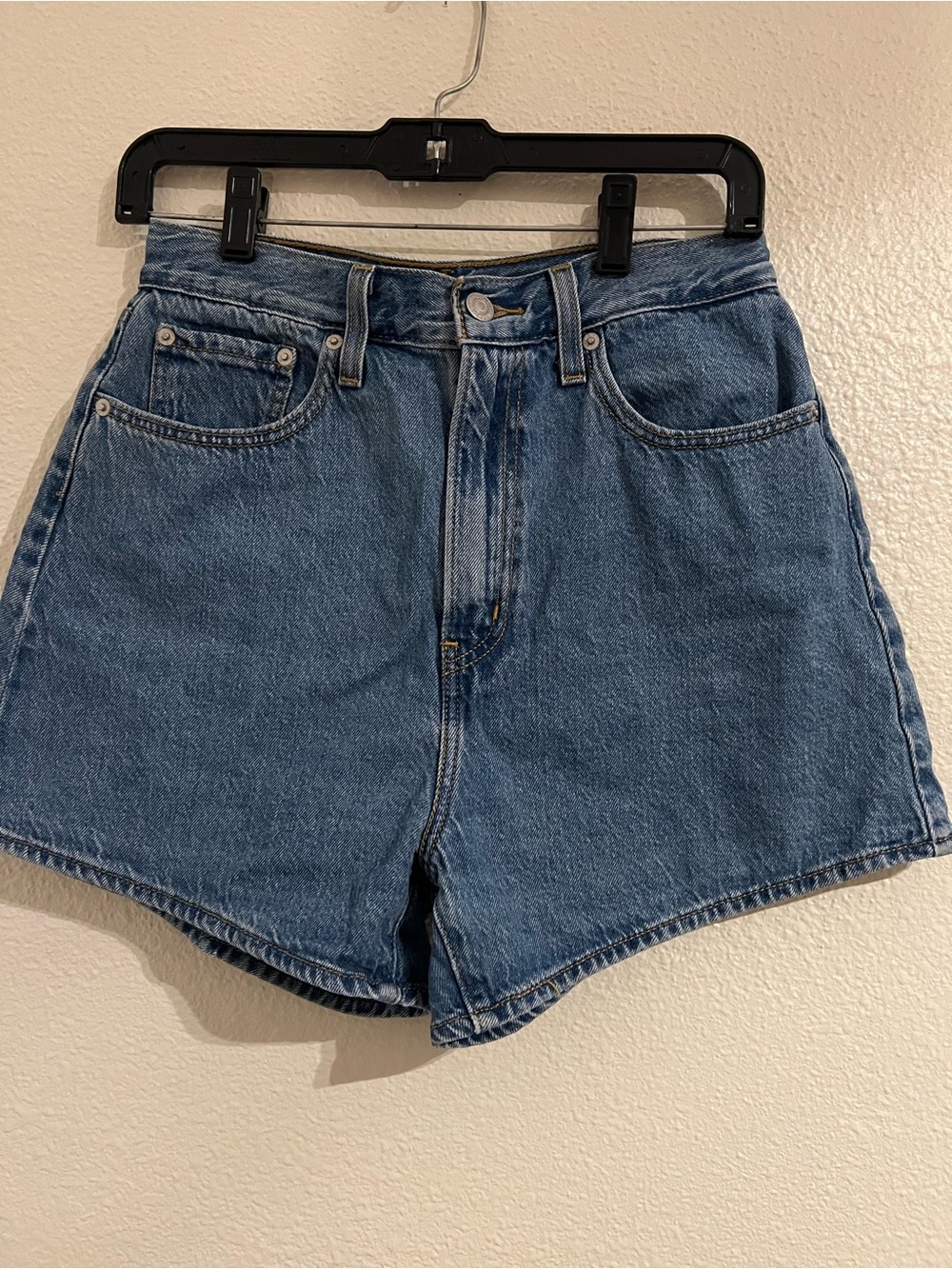 Levi's High-Waist Blue Denim Shorts